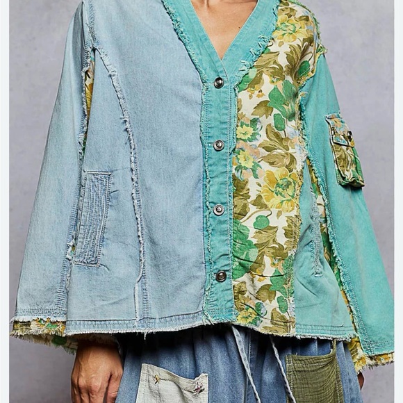 POL BOHO Denim & Teal Button Down Floral VNeck long sleeve Raw Hem Shirt Top - Picture 2 of 7
